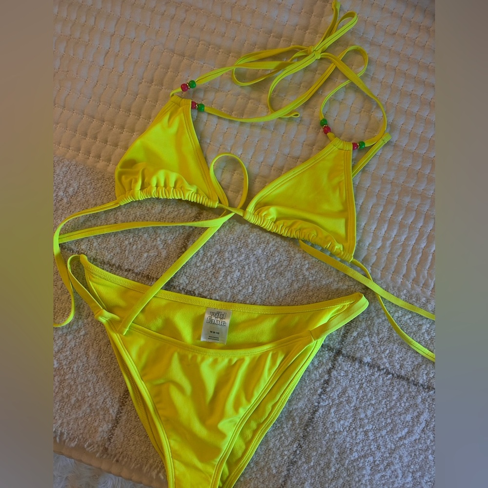 Wild Fable Neon Yellow Bikini Set – Size M (8–10) - Picture 4 of 4